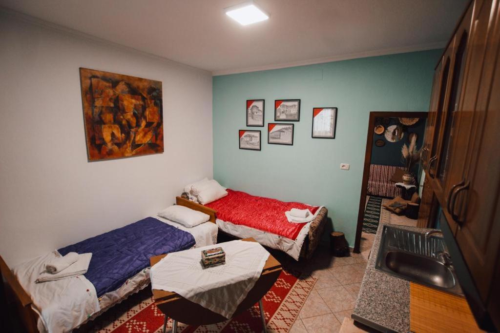 Bb Apartament Apartman Gjirokastra Kültér fotó