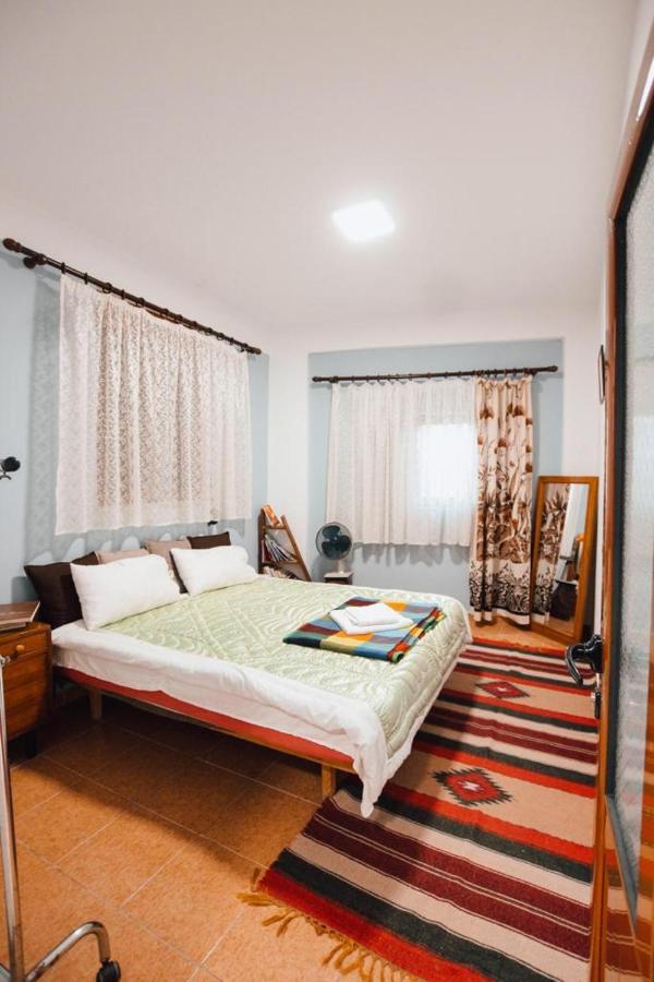 Bb Apartament Apartman Gjirokastra Kültér fotó