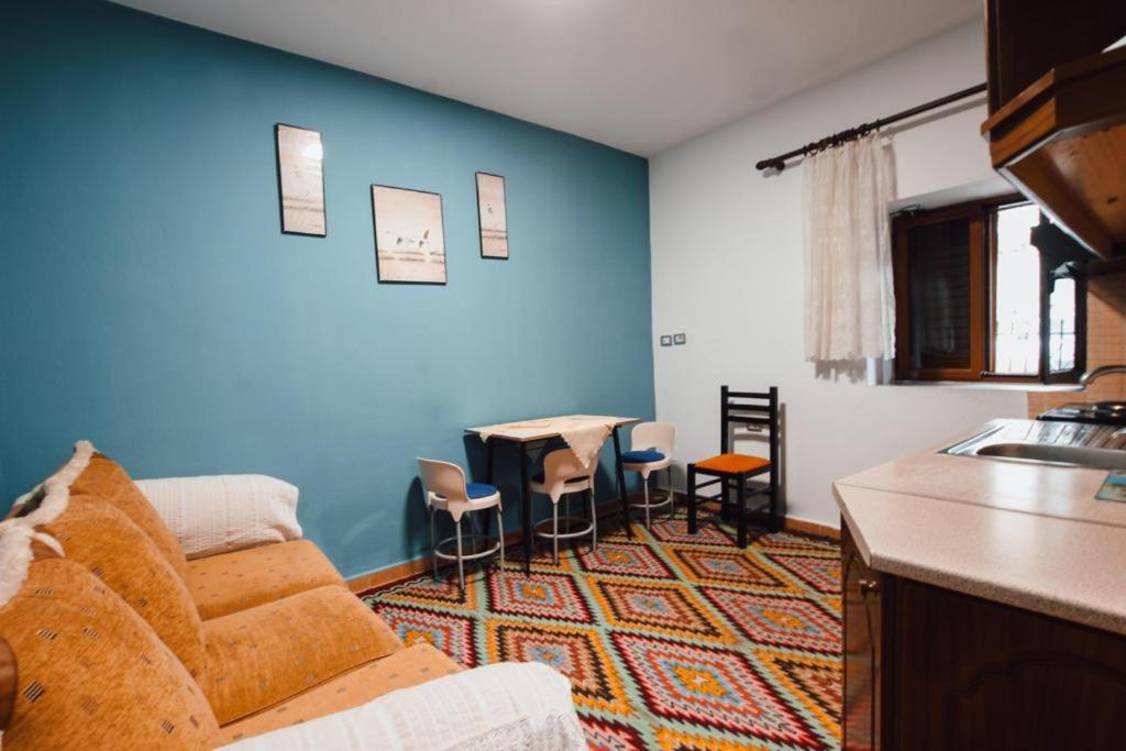 Bb Apartament Apartman Gjirokastra Kültér fotó