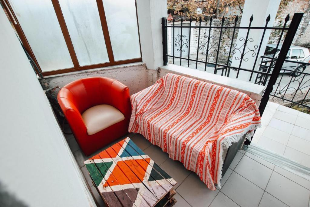 Bb Apartament Apartman Gjirokastra Kültér fotó