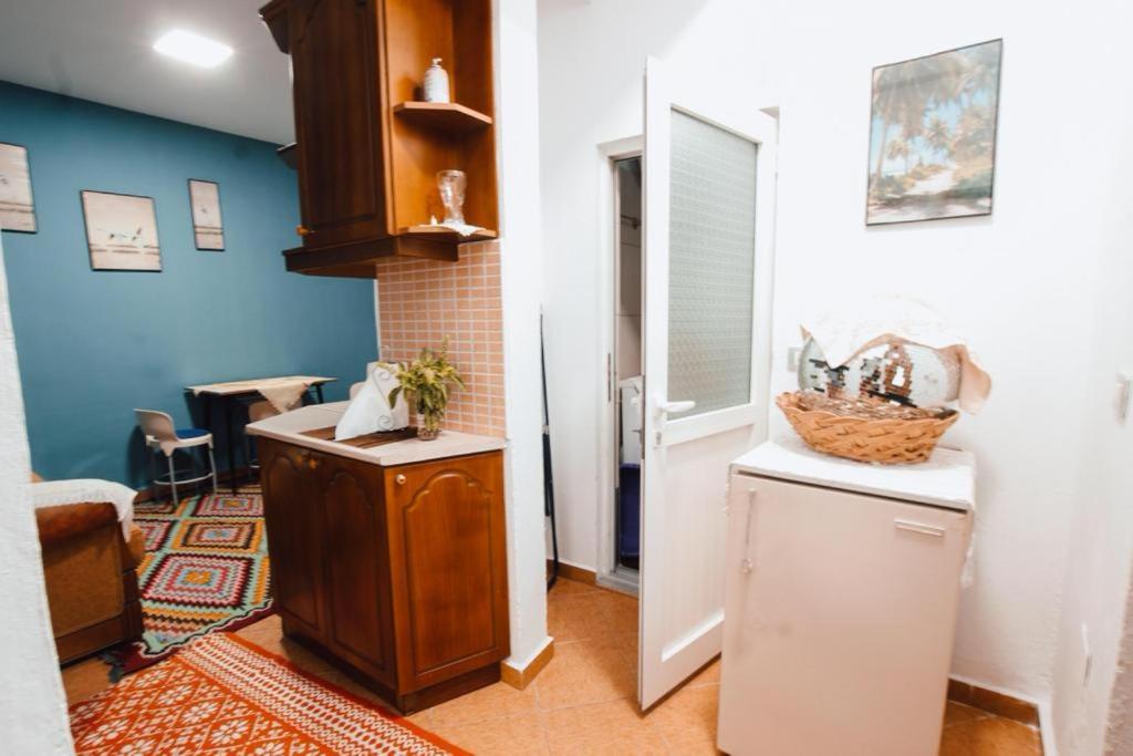 Bb Apartament Apartman Gjirokastra Kültér fotó